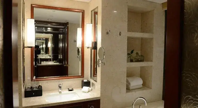 Цзиньхуа: America's Best Rixin International Hotel