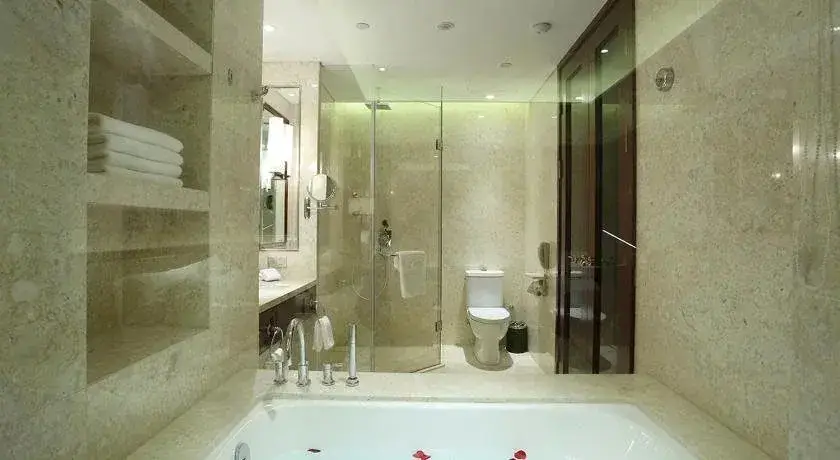 Цзиньхуа: America's Best Rixin International Hotel