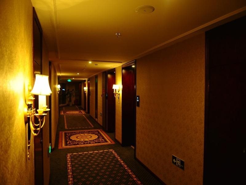 Чэнду: Eiffel International Hotel Chengdu