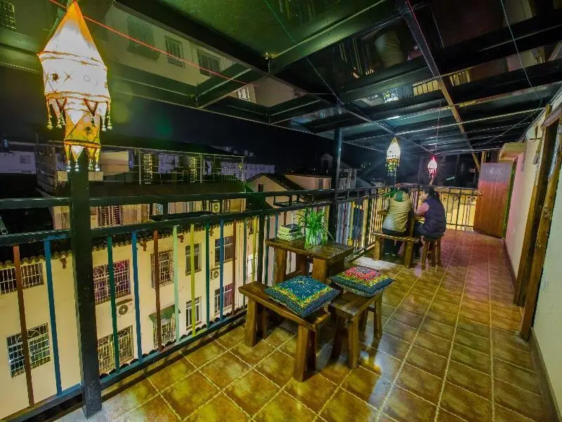Чжанцзяцзе: Zhangjiajie April Day Hostel