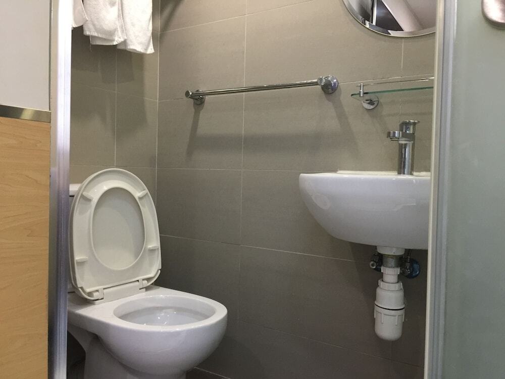 Гонконг: Modern Inn