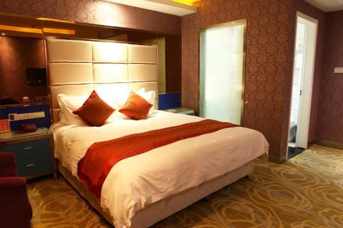 Иу: Dinglun Hotel