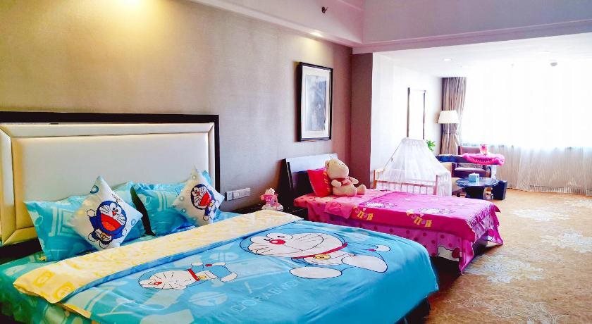 Улан-Хото: Xing'anmeng Biguiyuan Phoenix Hotel