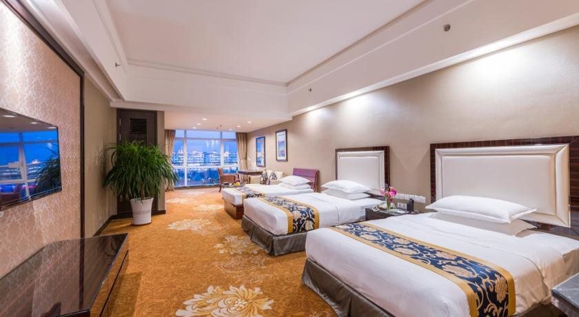 Улан-Хото: Xing'anmeng Biguiyuan Phoenix Hotel