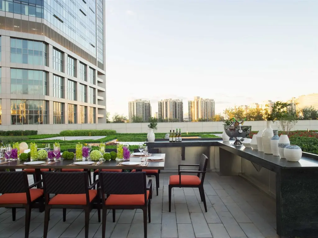 Пекин: NUO Hotel Beijing