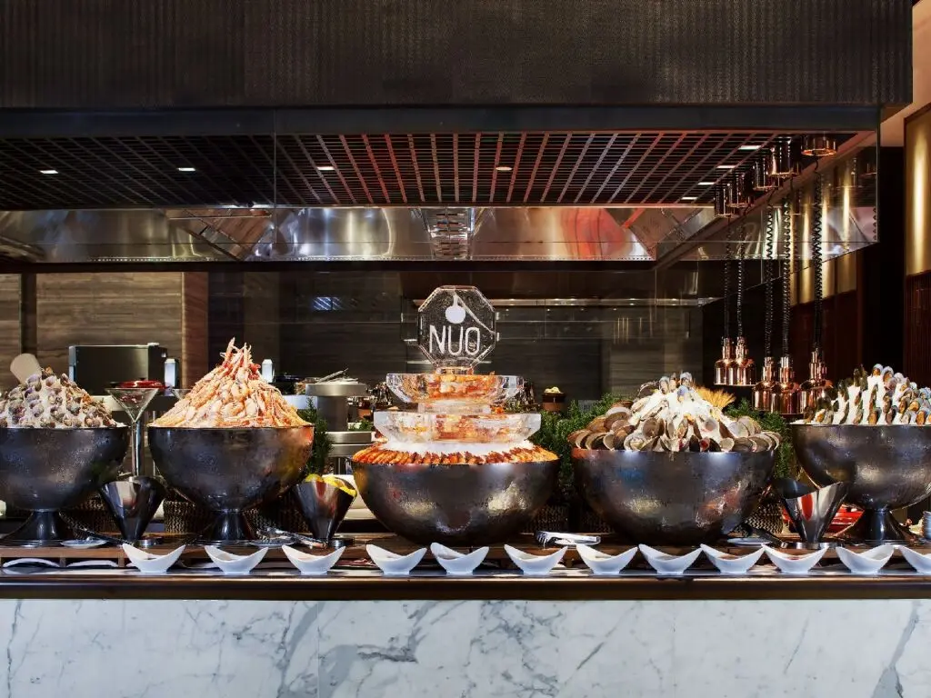 Пекин: NUO Hotel Beijing