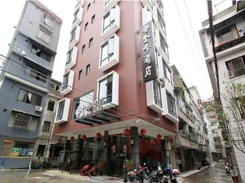 Гуйлинь: Guilin Jin Feng Hotel
