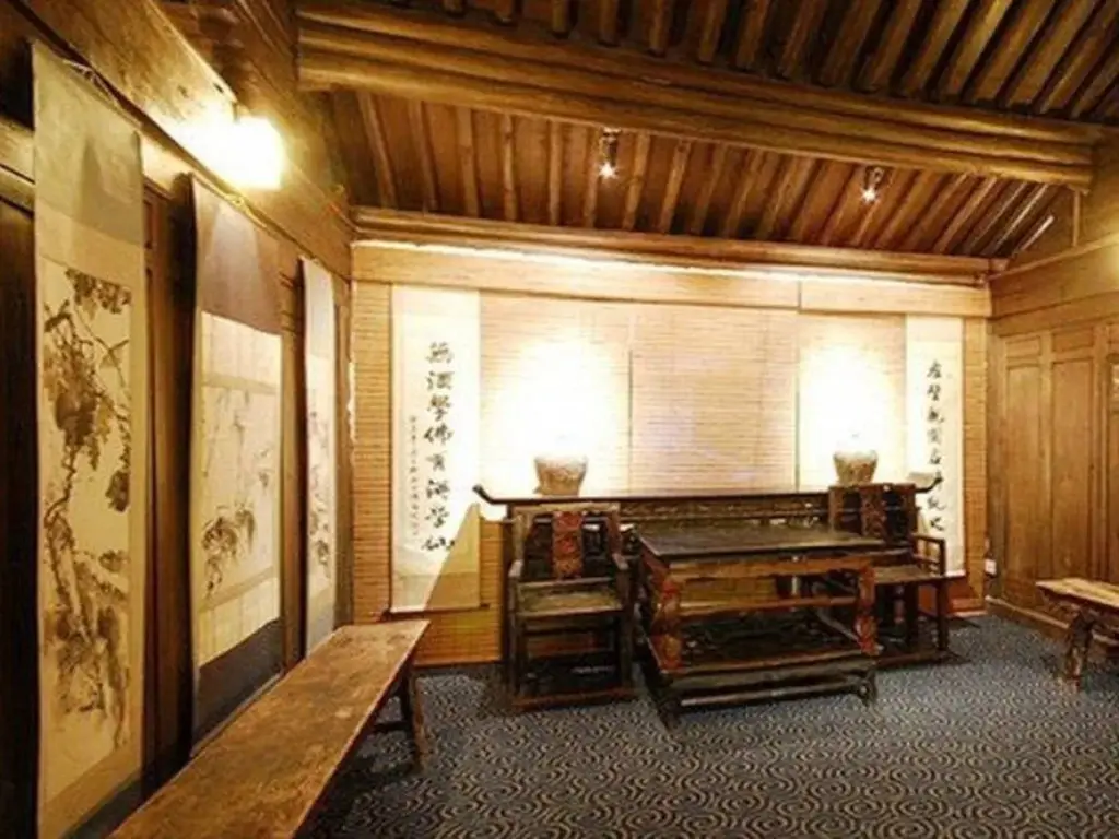 Дали: Dali Landscape Hotel