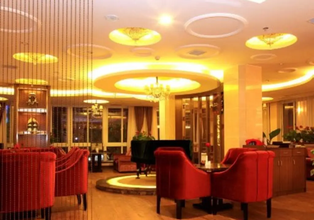 Иу: Atlanta Regal Hotel