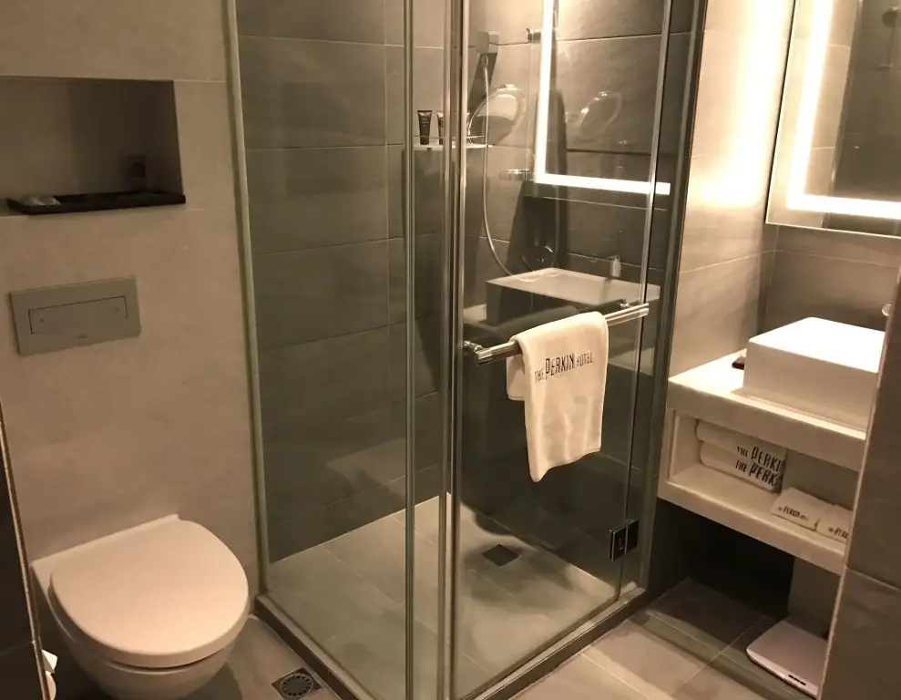 Гонконг: The Perkin Hotel