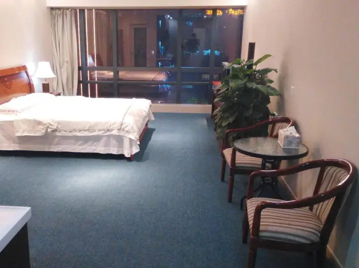 Шэньчжэнь: Sun Rainforest International Residence Du Commerce
