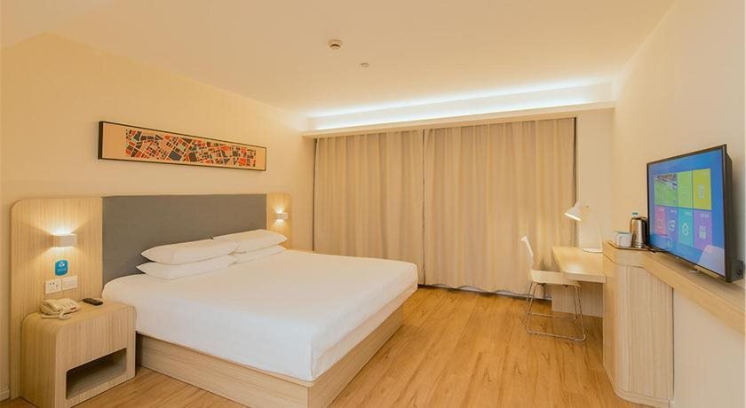 Шэньчжэнь: Hanting Express Shenzhen Baoan Haiya Binfen Road