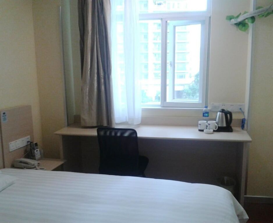 Шэньчжэнь: Hanting Hotel Shenzhen Aiguo Road Branch
