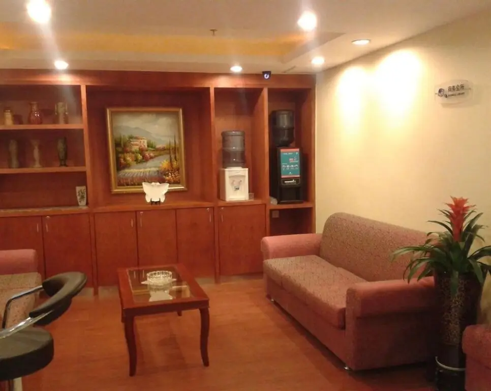 Шэньчжэнь: Hanting Hotel Shenzhen Aiguo Road Branch