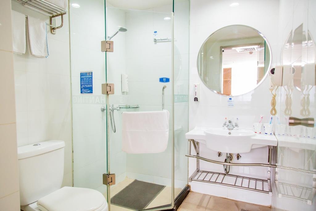 Гуанчжоу: Hanting Express Guangzhou Yangji Branch