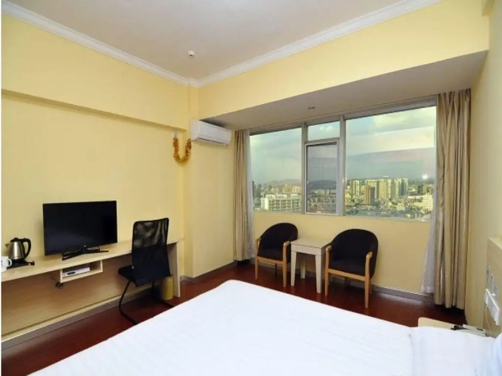 Куньмин: Hanting Hotel Kunming Donghua