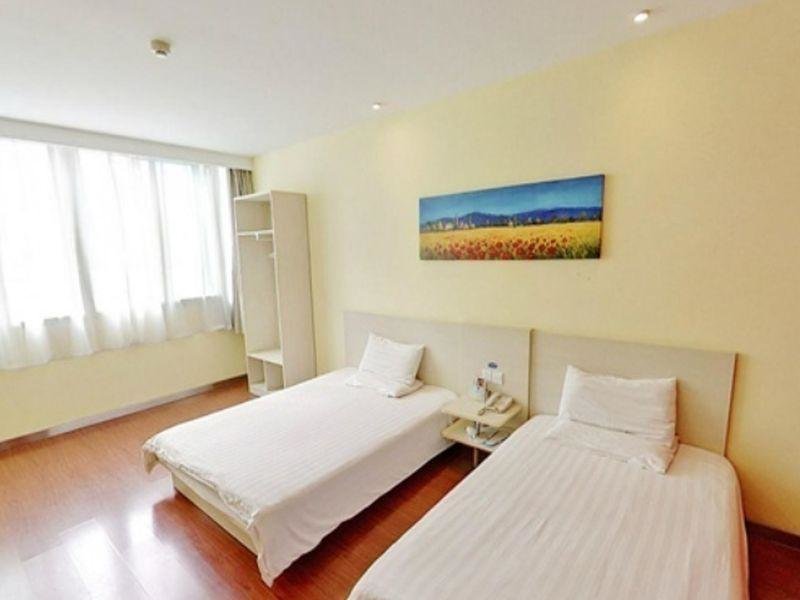 Тяньцзинь: Hanting Hotel Tianjin Huyuan New First Centra