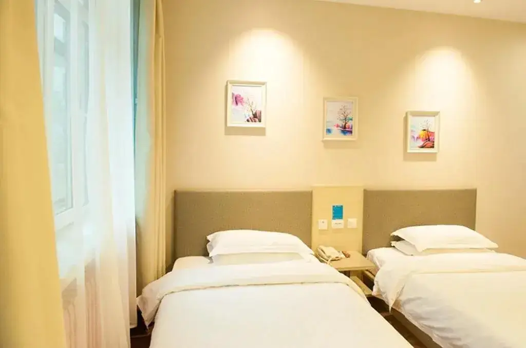 Харбин: Hanting Express Harbin Binhengshan Road Wanda Plaza