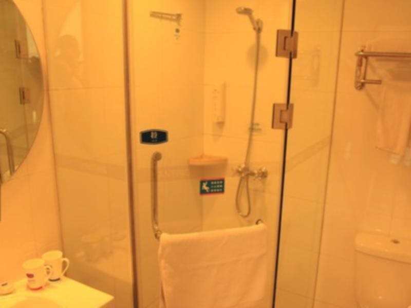 Чанчунь: Hanting Jiudian Zhangchun Anda Jie