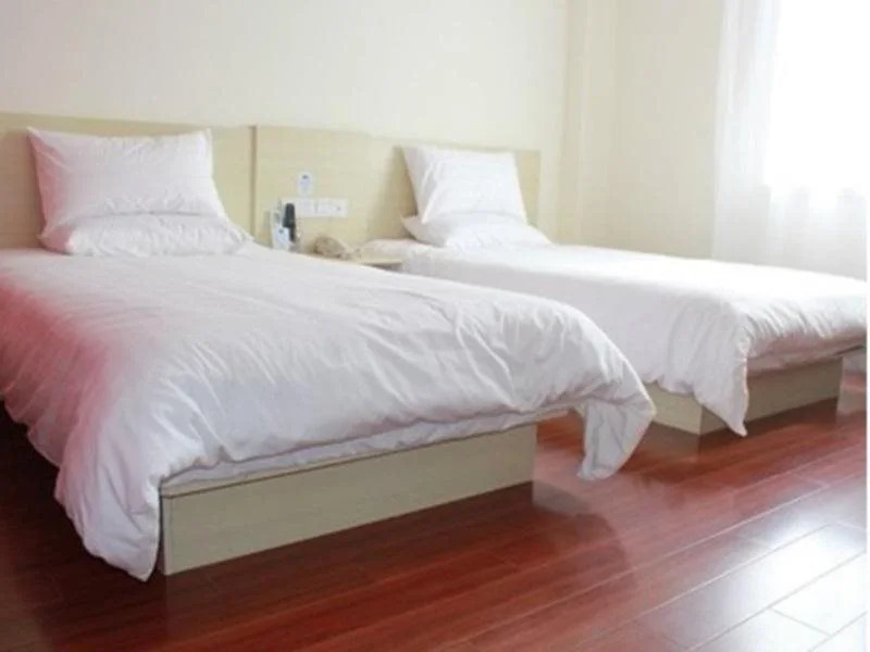 Циндао: Hanting Hotel Qingdao Zhanqiao Qianhai Liqun