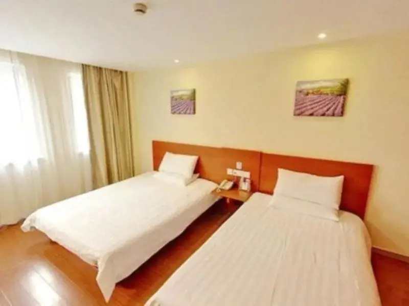 Циндао: Hanting Hotel Qingdao Zhanqiao Qianhai Liqun