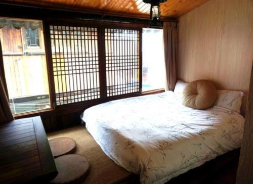 Шанхай: Zhujiajiao Qingyou House