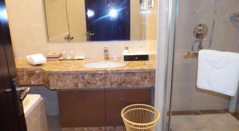 Цзюцюань: Dunhuang Hua Xia International Hotel