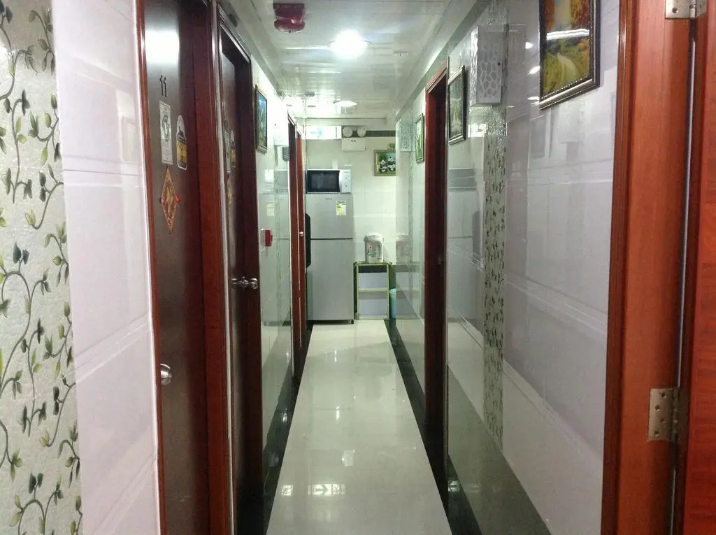 Гонконг: United co-operate Guest house
