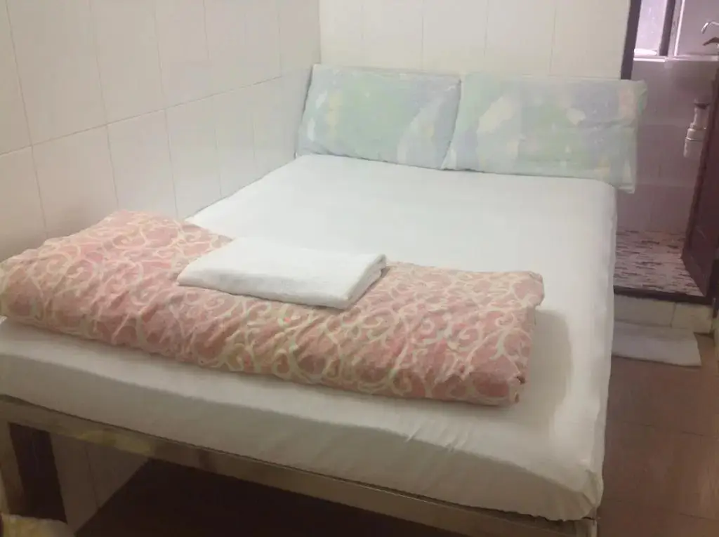 Гонконг: United co-operate Guest house