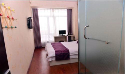 Харбин: Qihang Hotel Harbin Taiping Airport