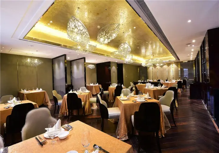 carousel image 4