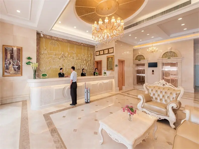 Шэньчжэнь: Vienna Hotel Shenzhen Baoneng City Plaza Branch