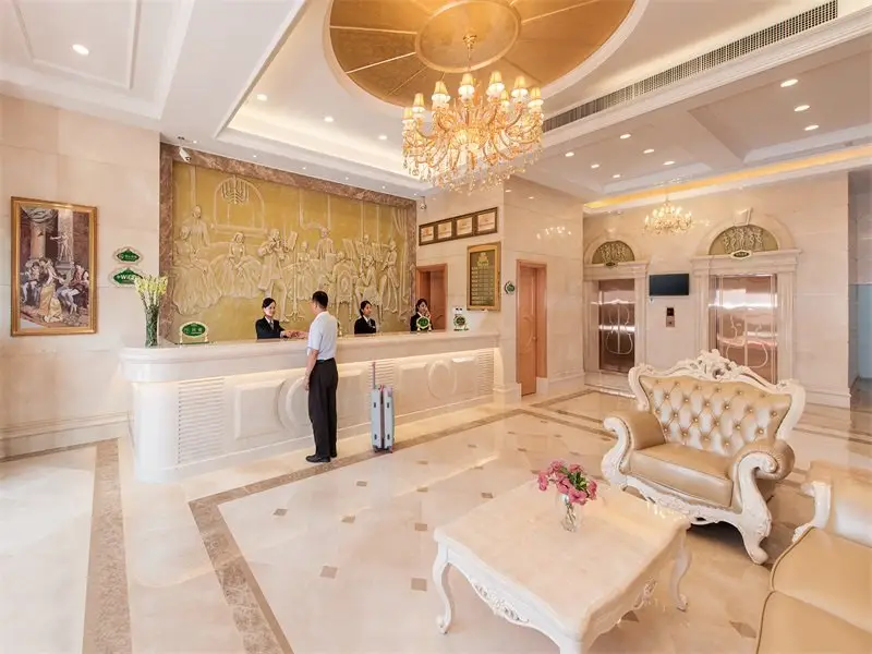Шэньчжэнь: Vienna Hotel Shenzhen Baoneng City Plaza Branch