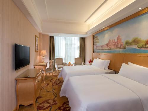 Шэньчжэнь: Vienna Hotel Shenzhen Baoneng City Plaza Branch