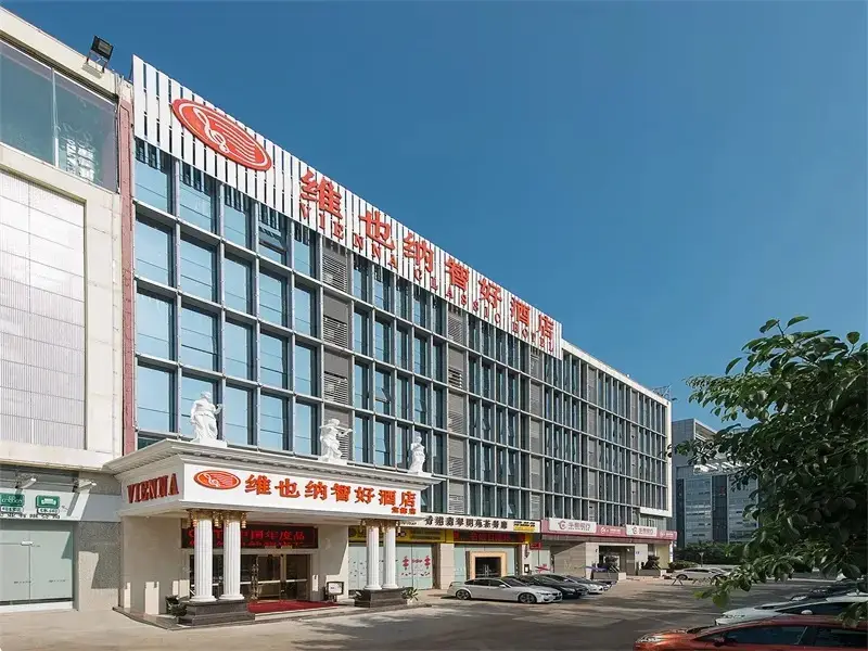 Vienna Hotel Shenzhen Baoneng City Plaza Branch — фото 1