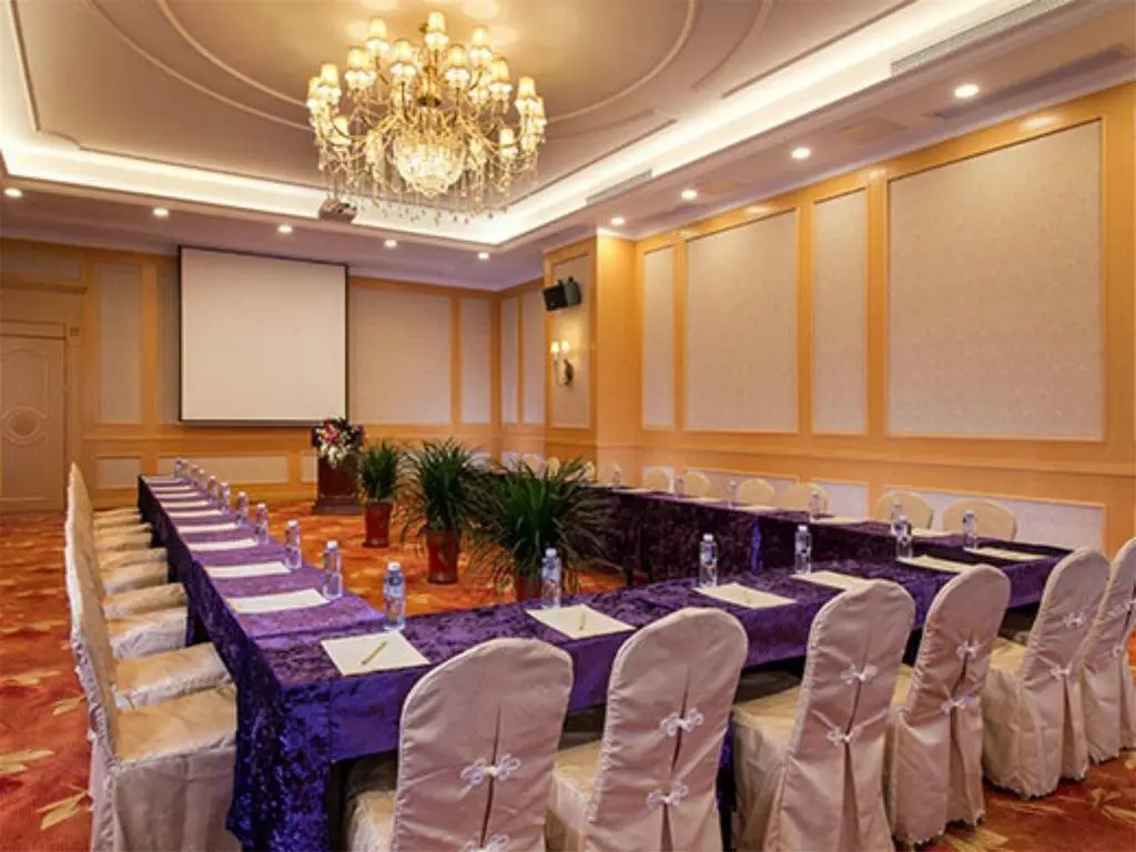 Дунгуань: Vienna Classic Hotel Dongguan Changan Xiandai