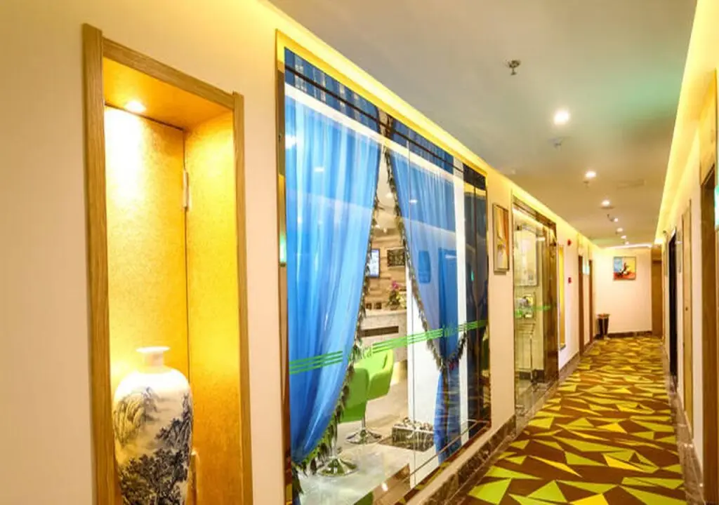 Хэфэй: Vatica AnHui HeFei Economic Development Zone Hefei University of Technology North Gate Hotel