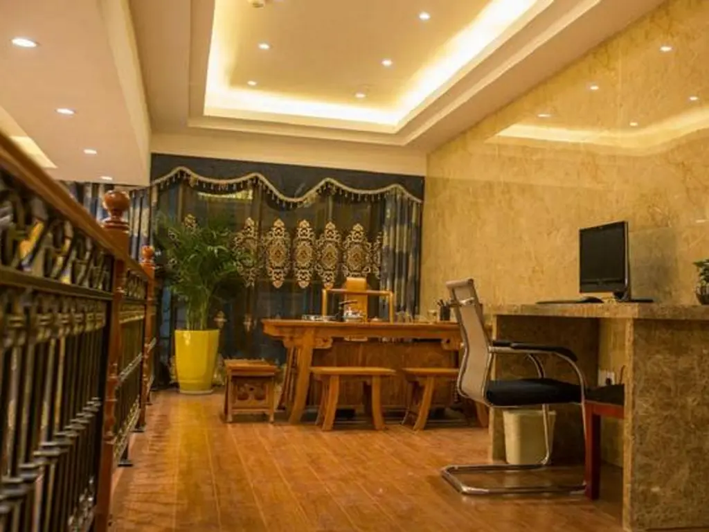 Чичжоу: GreenTree Inn ChiZhou QinGYAng Miaoqian Road Rongxing Building Business Hotel