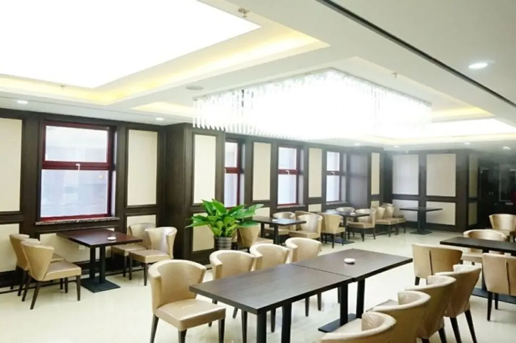 Бэйшоу: GreenTree Inn LiaoYuan Longshan District Train station Longjihuadian Hotel_