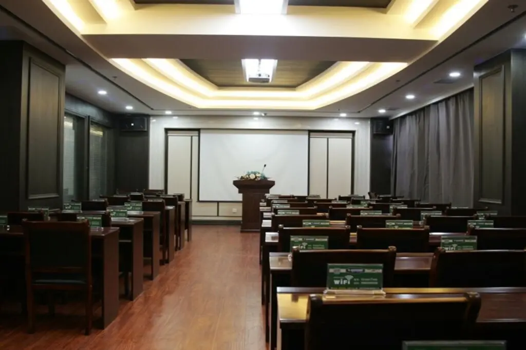 Бэйшоу: GreenTree Inn LiaoYuan Longshan District Train station Longjihuadian Hotel_