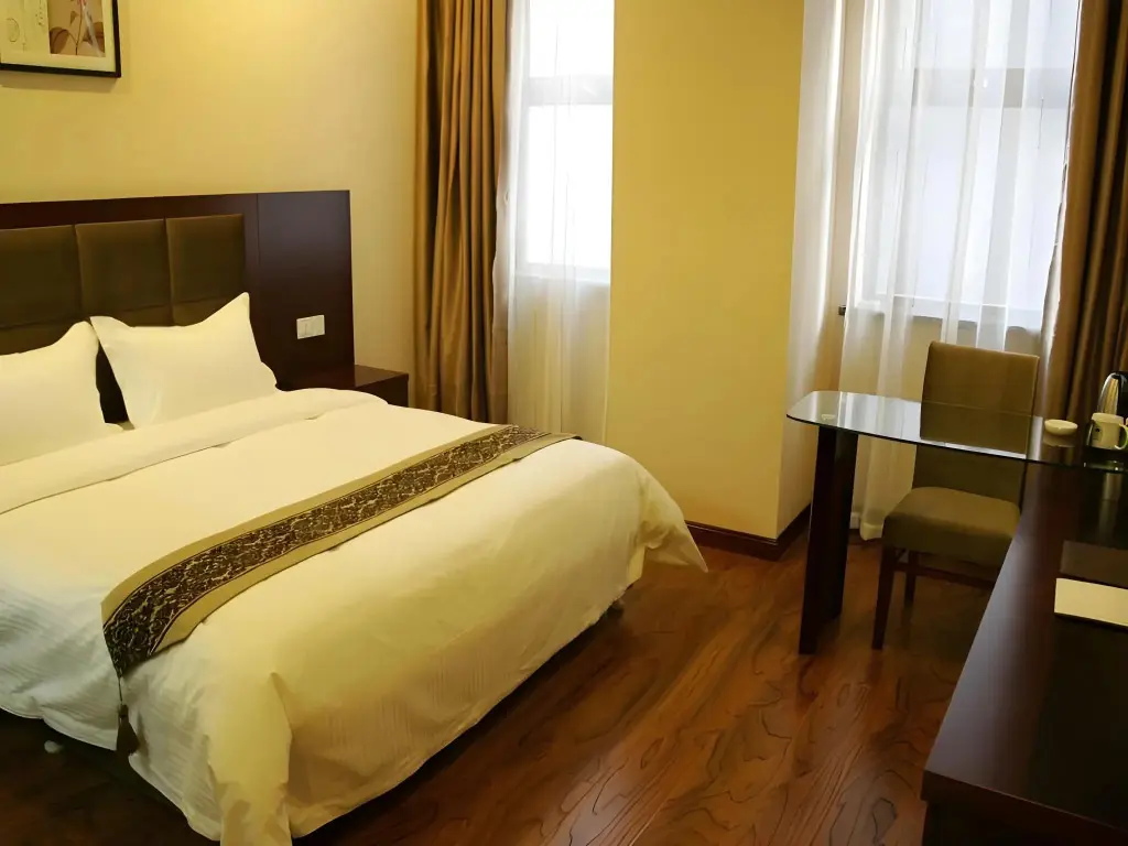 Бэйшоу: GreenTree Inn LiaoYuan Longshan District Train station Longjihuadian Hotel_