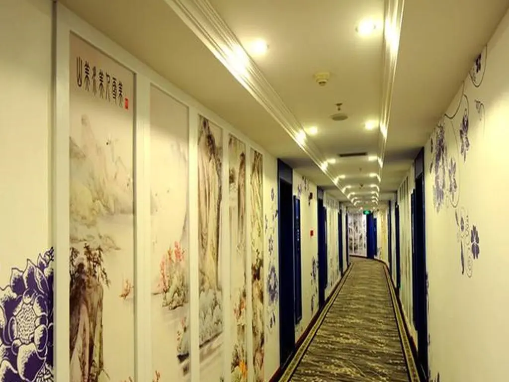 Гуанъюань: GreenTree Inn Guangyuan Lizhou West Road Business Hotel