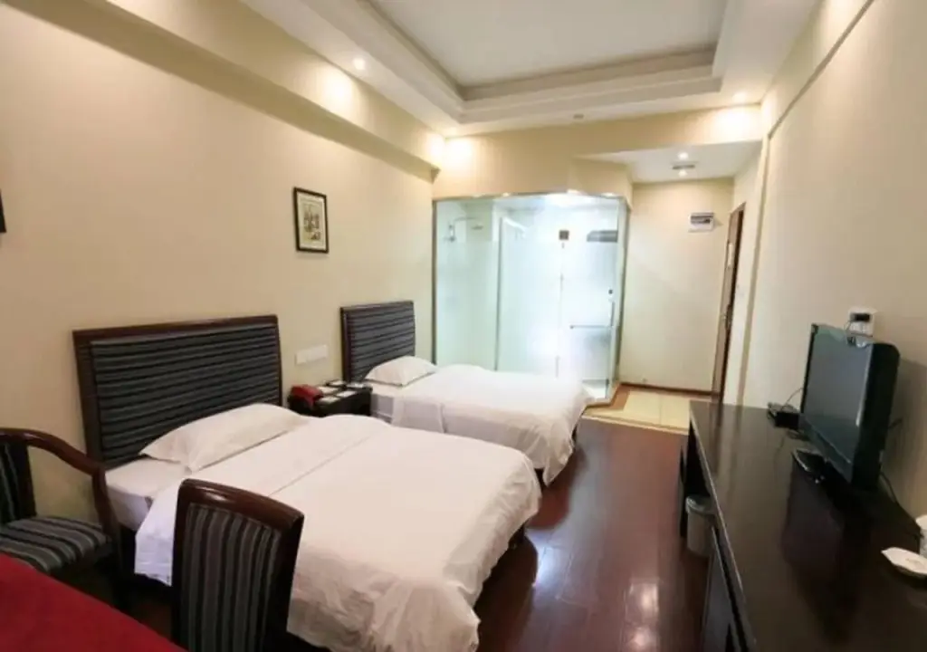 Лючжоу: GreenTree Inn Guangxi Liuzhou Railway Station Hongguang Road Express Hotel