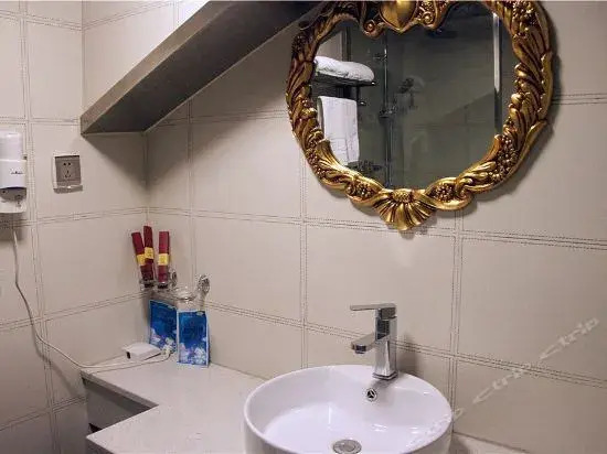 Урумчи: GreenTree Alliance Urumchi South Railway Station Cangfanggou Middle Road Hotel