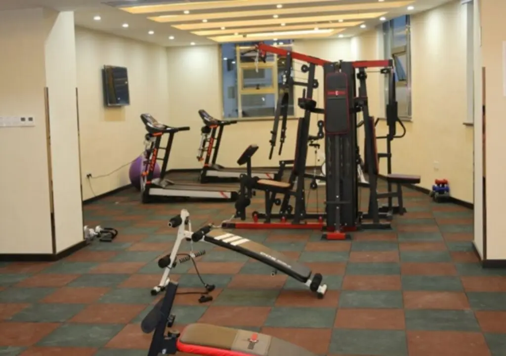 Сянси: GreenTree Inn Hunan Jishou Longshan Yuelu Avenue Business Hotel