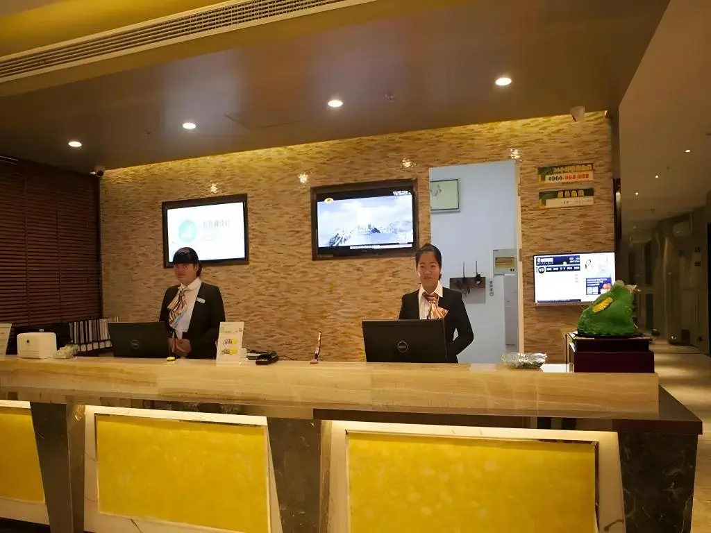 Наньтун: GreenTree Inn Jiansu Nantong Tongzhouwan Huanghe Road Business Hotel