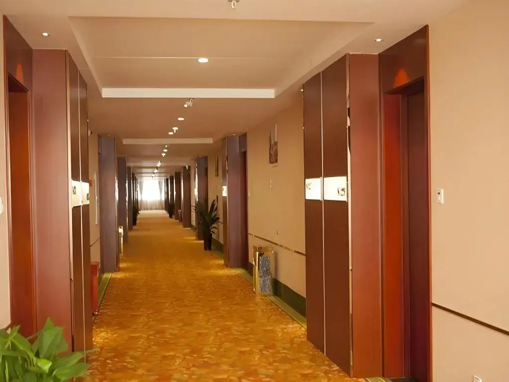 Наньтун: GreenTree Inn Jiansu Nantong Tongzhouwan Huanghe Road Business Hotel