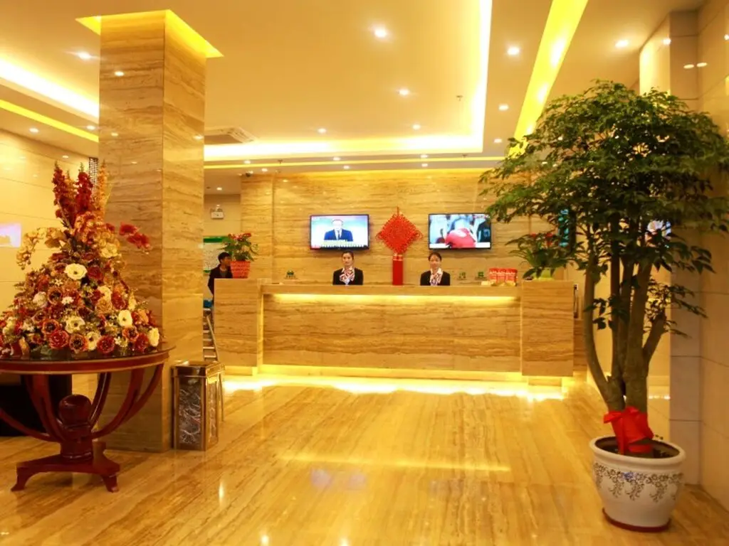 Шанхай: GreenTree Inn Shanghai Hongqiao Hub Cao An Road Huajiang Branch Road Express Hotel