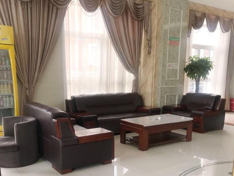Тайчжоу: Green Tree Inn Taizhou Xinghua Wanda Plaza