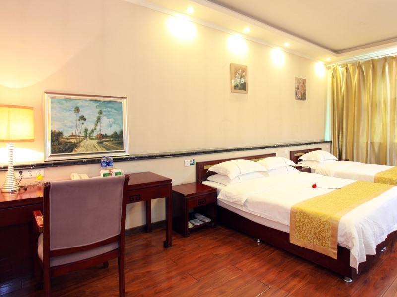 Нанкин: GreenTree Eastern JiangSu NanJing Jiangning University Towm Ecomonic and Trade College Hotel